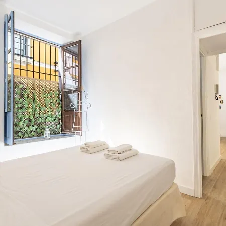 Sagunto Apartment *